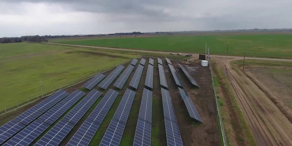 Buenos Aires licitará 22 parques solares en puntos estratégicos