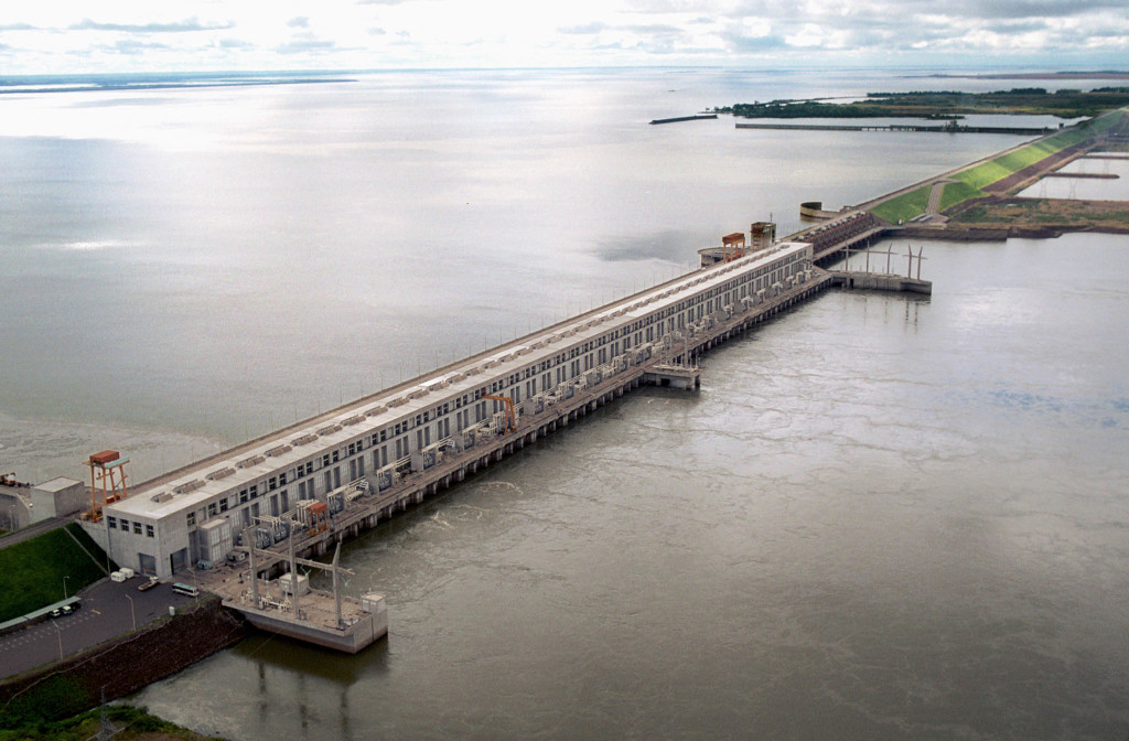 Se licitará la ampliación de la central hidroeléctrica de Yacyretá en enero de 2018