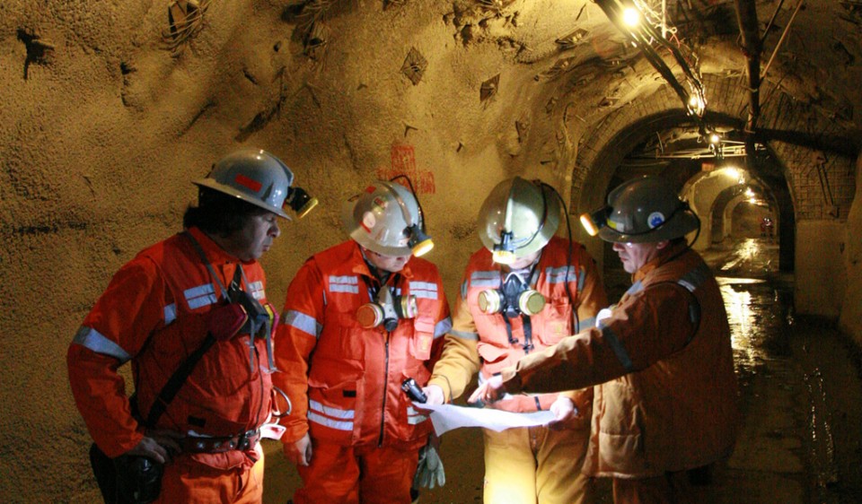 AOMA y CAEM cerraron la paritaria minera metalífera