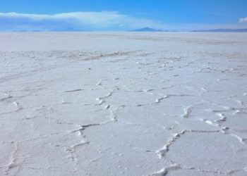 Perú entra al mercado del litio con descubrimiento de la mina mas grande del mundo