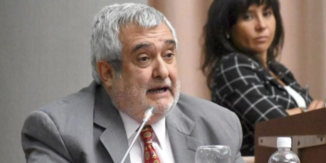 Presentan un proyecto de Ley para reglamentar el debate minero en Chubut