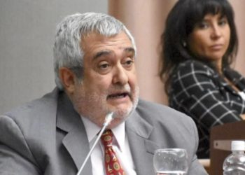 Presentan un proyecto de Ley para reglamentar el debate minero en Chubut