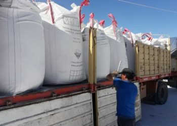 Se realizan en San Juan los primeros envíos de cal de cooperativas