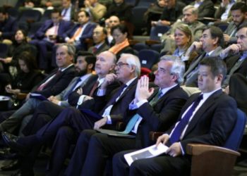 China busca activos de cobre en Sudamérica