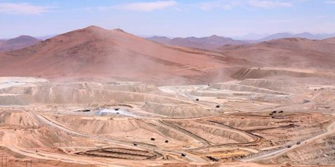Chile: Minera Collahuasi prevé aumentar su producción de cobre este año