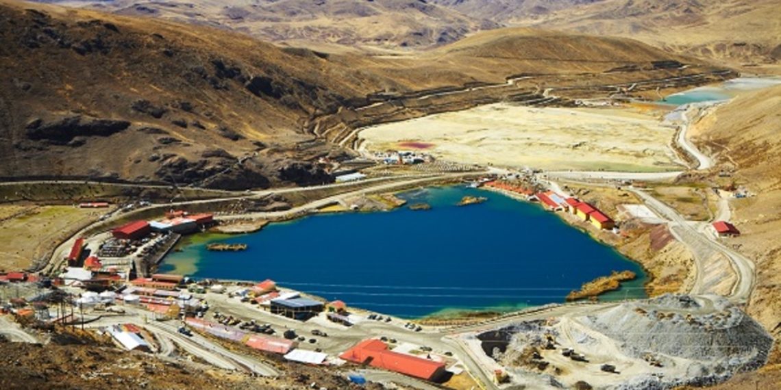 Perú confía en que puede superar a Chile y convertirse en el mayor productor de cobre en el mundo