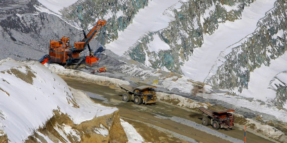 Empresa que opera en Chile eleva proyección para producción de cobre entre 2018 y 2021