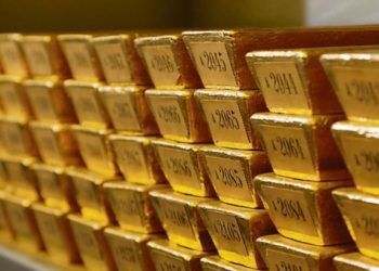 Newmont afirma que oferta hostil de Barrick ofrece una prima negativa y defiende acuerdo con Goldcorp