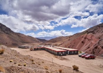 Barrick confirma haber recibido oferta de fusión con Newmont