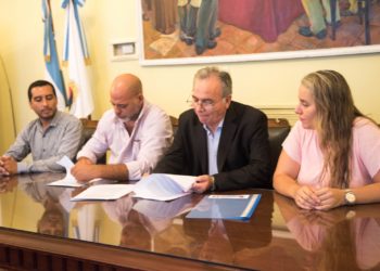 Firman convenio para elaborar datos cartográficos en Catamarca
