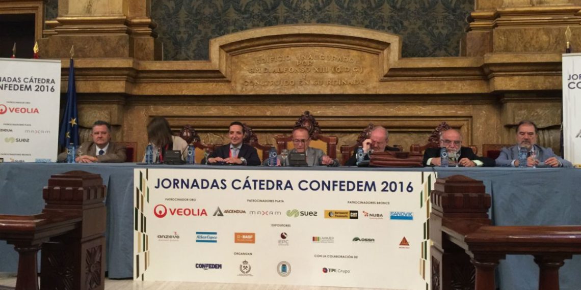La CAEM participa de un encuentro en España donde un grupo de expertos defiende el futuro de la ‘minería sostenible’