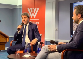 San Juan: Uñac expuso sobre el desarrollo dela provincia en un foro político en Washington