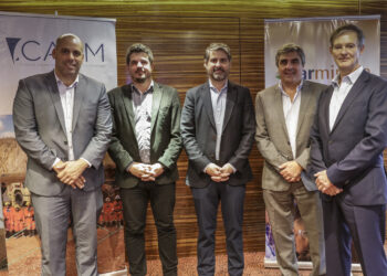 La Cámara Argentina de Empresarios Mineros presentó un informe sobre el desarrollo de la industria minera