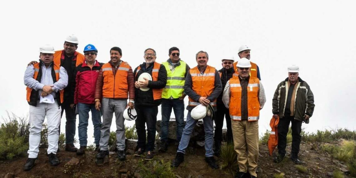 Senadores de Catamarca recorrieron el proyecto Agua Rica