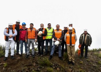 Senadores de Catamarca recorrieron el proyecto Agua Rica
