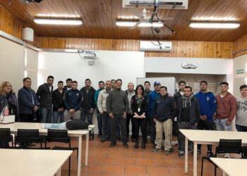 Setenta mineros de San Juan cursan el secundario y en julio inicia una nueva camada