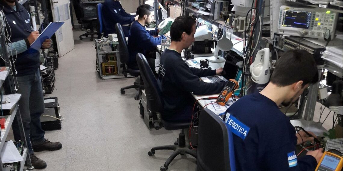 TECNOTICA: Servicio de reparación de plaquetas y circuitos electrónicos