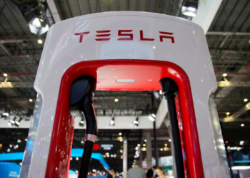 Tesla espera escasez mundial de minerales para baterías de coches eléctricos