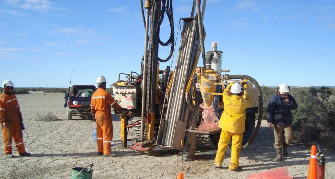 Neuquén: permiten consultar datos mineros de manera online