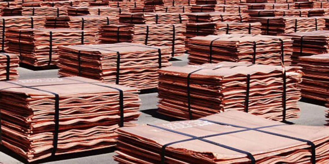 Bolsa de Londres: el cobre cae desde máximos de un mes y medio por datos en China