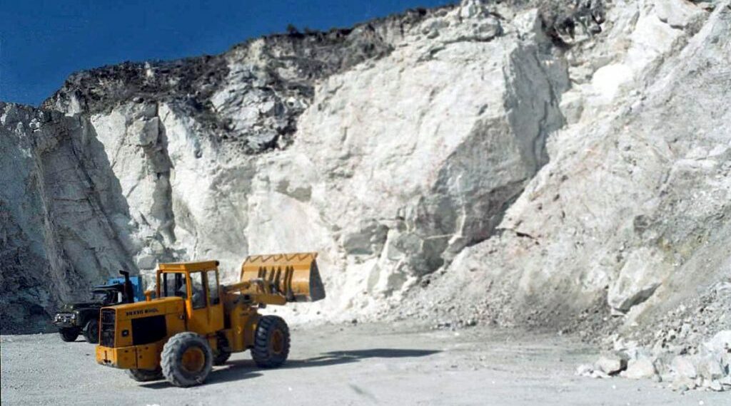 Mendoza: Cinco departamentos de la provincia podrán desarrollar actividades mineras