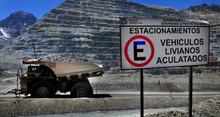 Minera Anglo American inyectará más de 1.400 millones de dólares en filial chilena