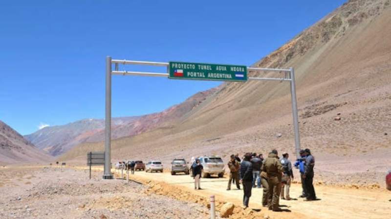 San Juan: cierra el paso a Chile por Agua Negra