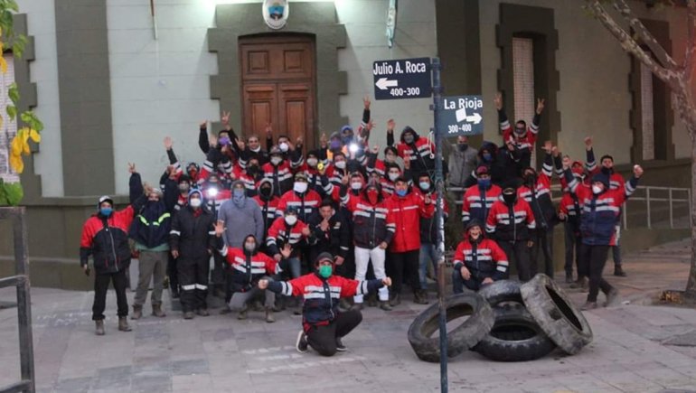 Los mineros neuquinos llegaron a acuerdo para cobrar salarios atrasados