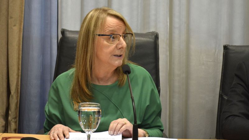 Santa Cruz acordó un proyecto para instruir a 500 mujeres como perforistas en la industria minera