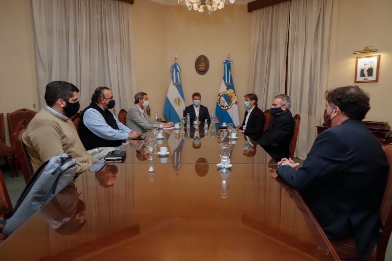 El gobernador Uñac recibió a integrantes de la Cámara Minera