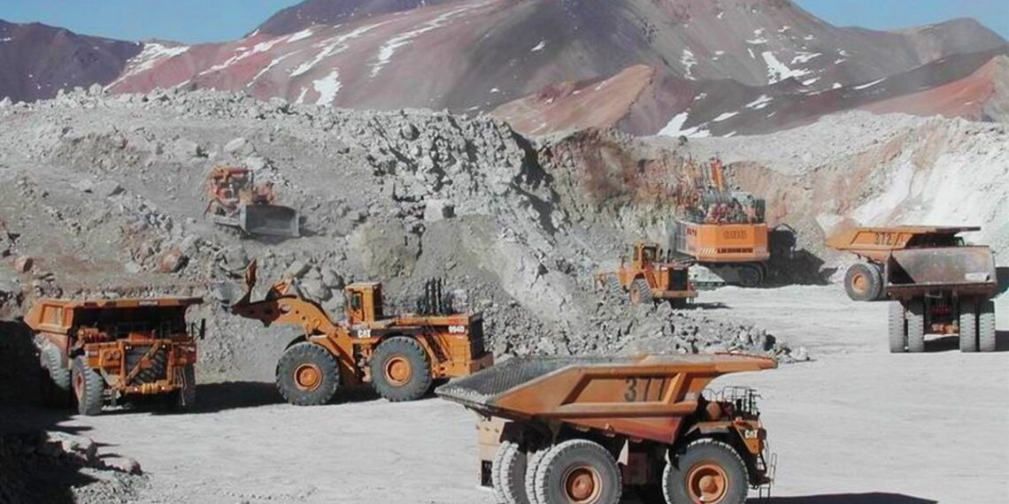 Una minera anunció que encontró en San Juan más mineral del previsto