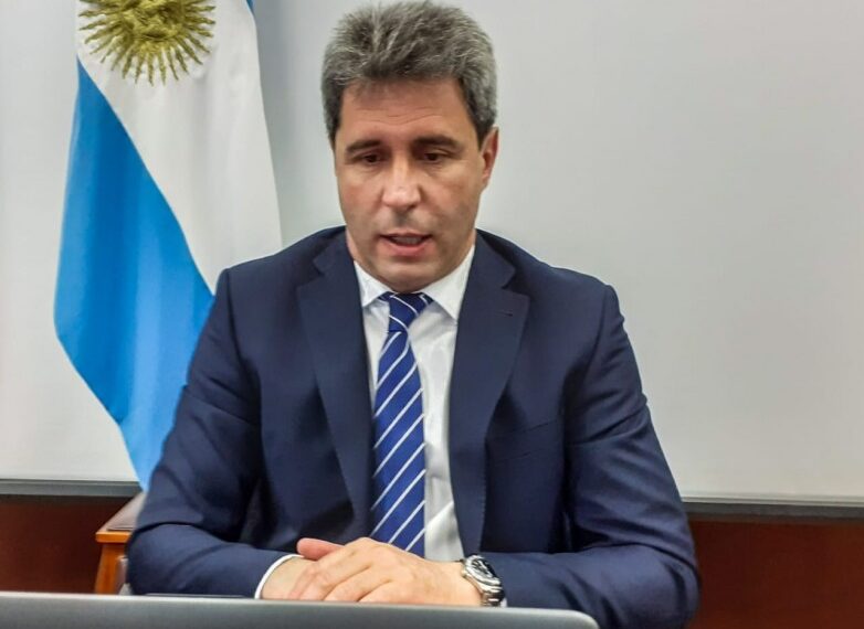 Uñac participó del lanzamiento de la Mesa Nacional del Plan Estratégico para el Desarrollo Minero Argentino