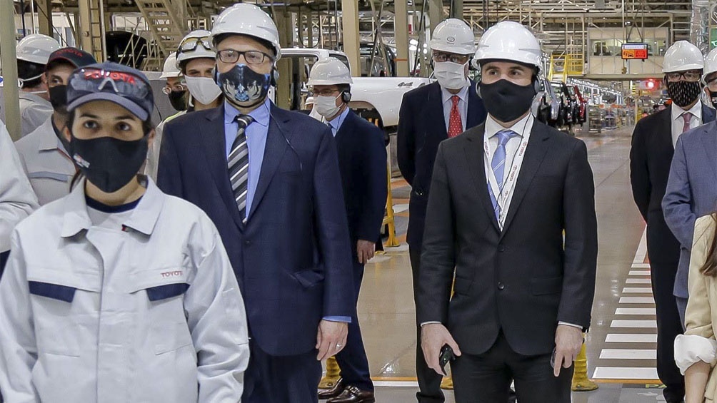Anuncian inversiones para vehículos y carbonato de litio por un monto total de US$ 450 millones