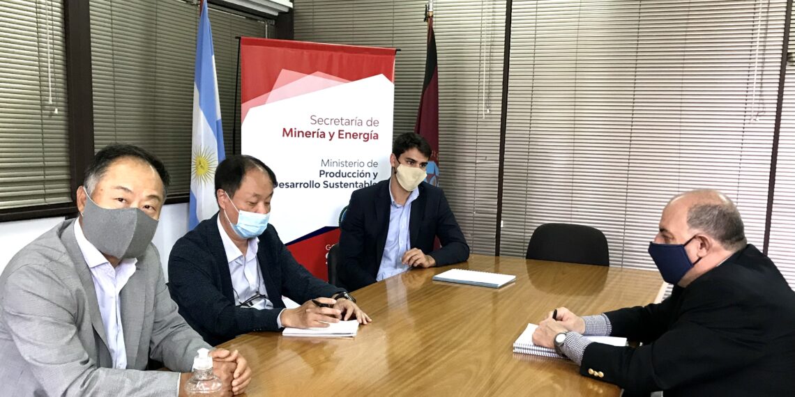 Sal de Oro: Proyectan iniciar la construcción de la planta comercial de litio