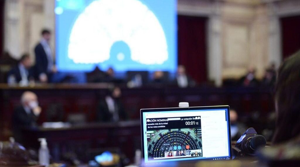 CAEM confeccionó una ley para grandes planes de inversión