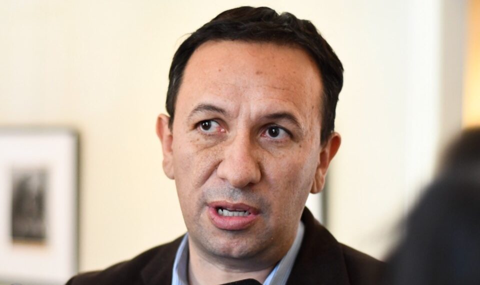 Chubut: “Hay que mantener un equilibrio, los extremismos no sirven”