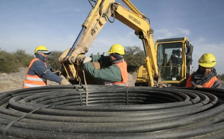 En Gobierno calculan empezar en julio la millonaria obra de red de fibra óptica