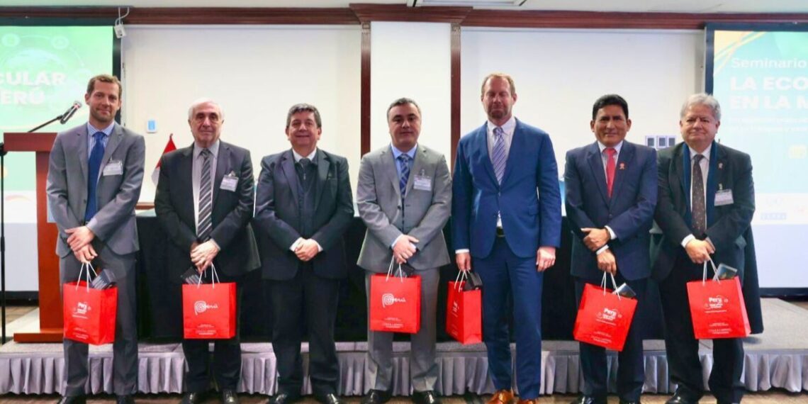 Expertos se reúnen en Perú para abordar los desafíos de la economía circular en la minería