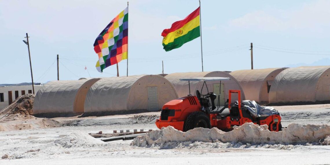 Bolivia elige empresas de China, Italia, Francia y Australia para sus proyectos de explotación de litio