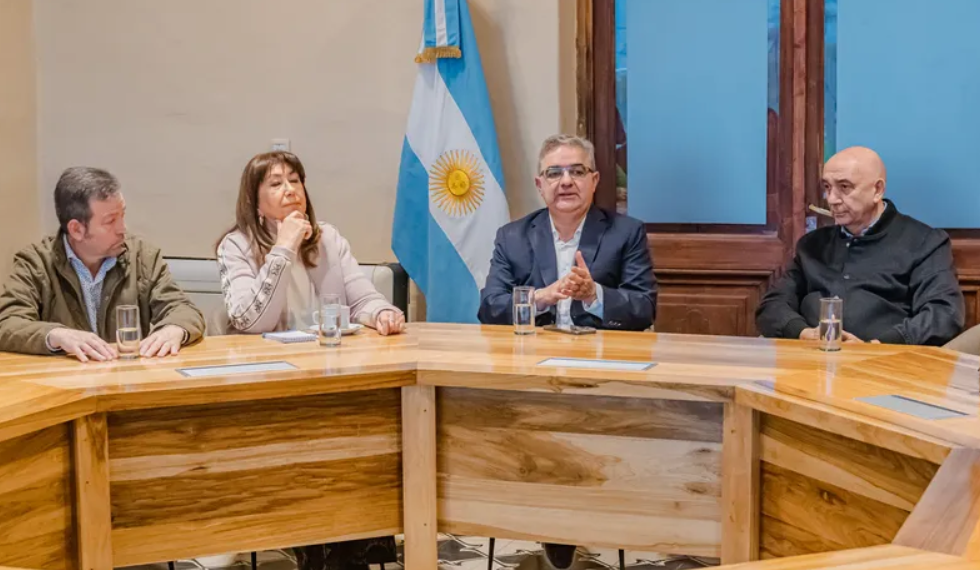 Jalil y Sturzenegger debatieron sobre el desarrollo minero