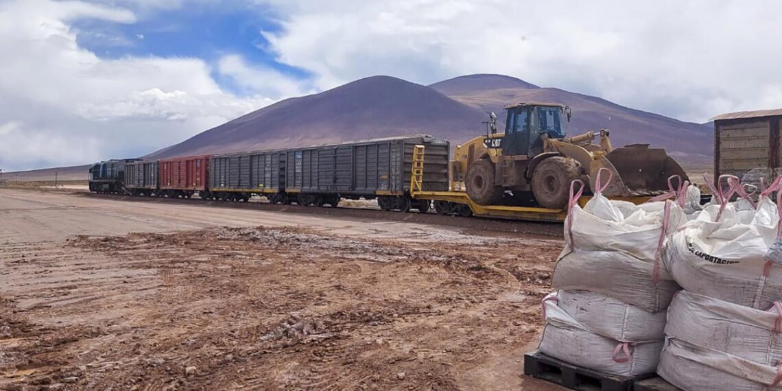 Realizan prueba ferroviaria para el desarrollo de minero en el Norte argentino