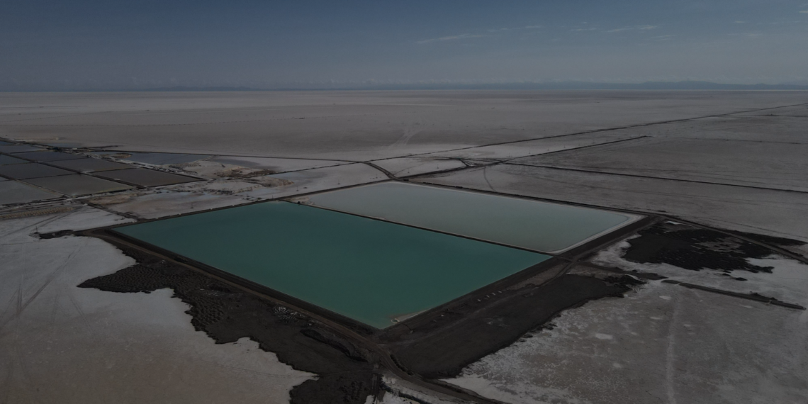 Descubren 40 millones de toneladas de litio en un volcán estadounidense que supera a Bolivia en reservas del mineral