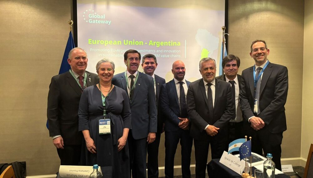 San Juan busca inversiones en Europa