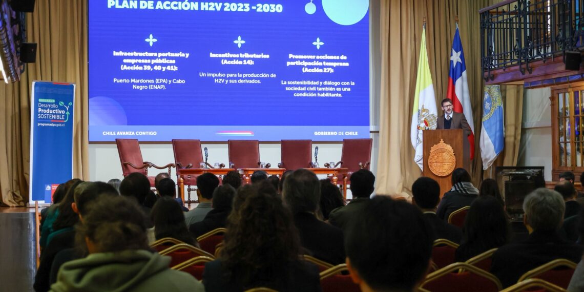 Chile impulsa una reforma que moderniza y acelera la inversión en sectores clave