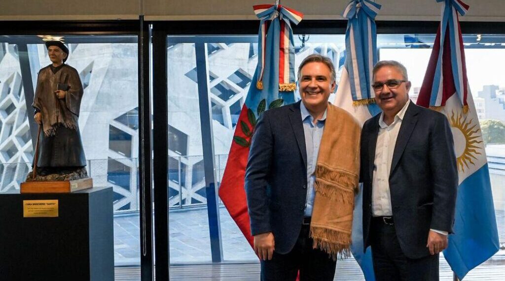 Llaryora y Jalil coinciden en potenciar la minería y la economía regional en Argentina