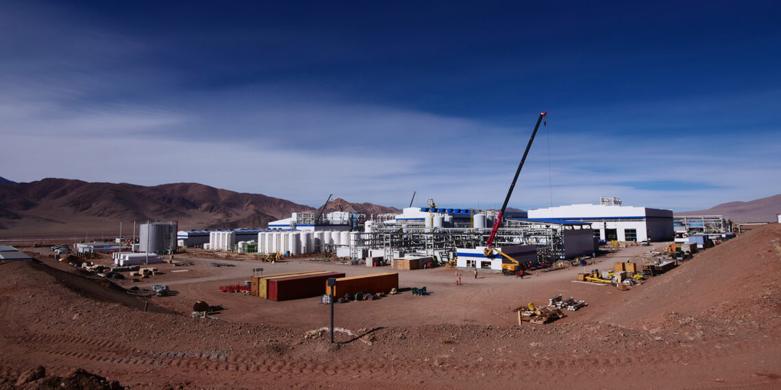 Eramine concreta su primera exportación de carbonato de litio por Chile y diversifica su salida logística al Pacífico