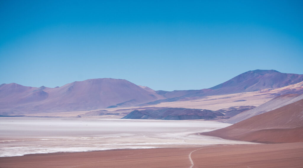 Argentina Lithium firmó un acuerdo con una empresa china para avanzar en un proyecto de litio en Salta