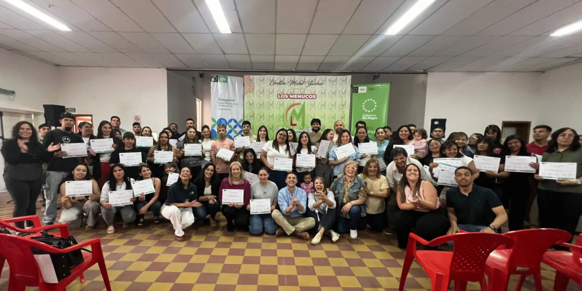 Río Negro cerró la entrega de certificados de capacitación minera en la Región Sur