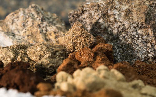 Alianza estratégica: EE. UU. y Japón formalizan acuerdo para producir tierras raras, litio y cobre