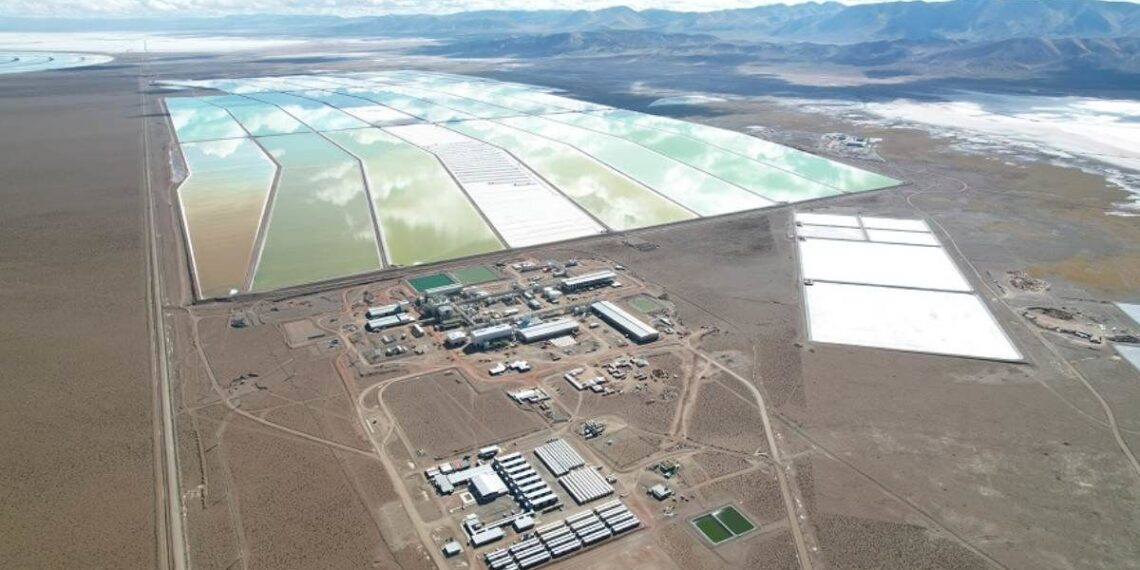Argentina Lithium y Xi’an Lanshen firman acuerdo de hasta US$100 millones para desarrollar el proyecto de litio Rincon West en Salta